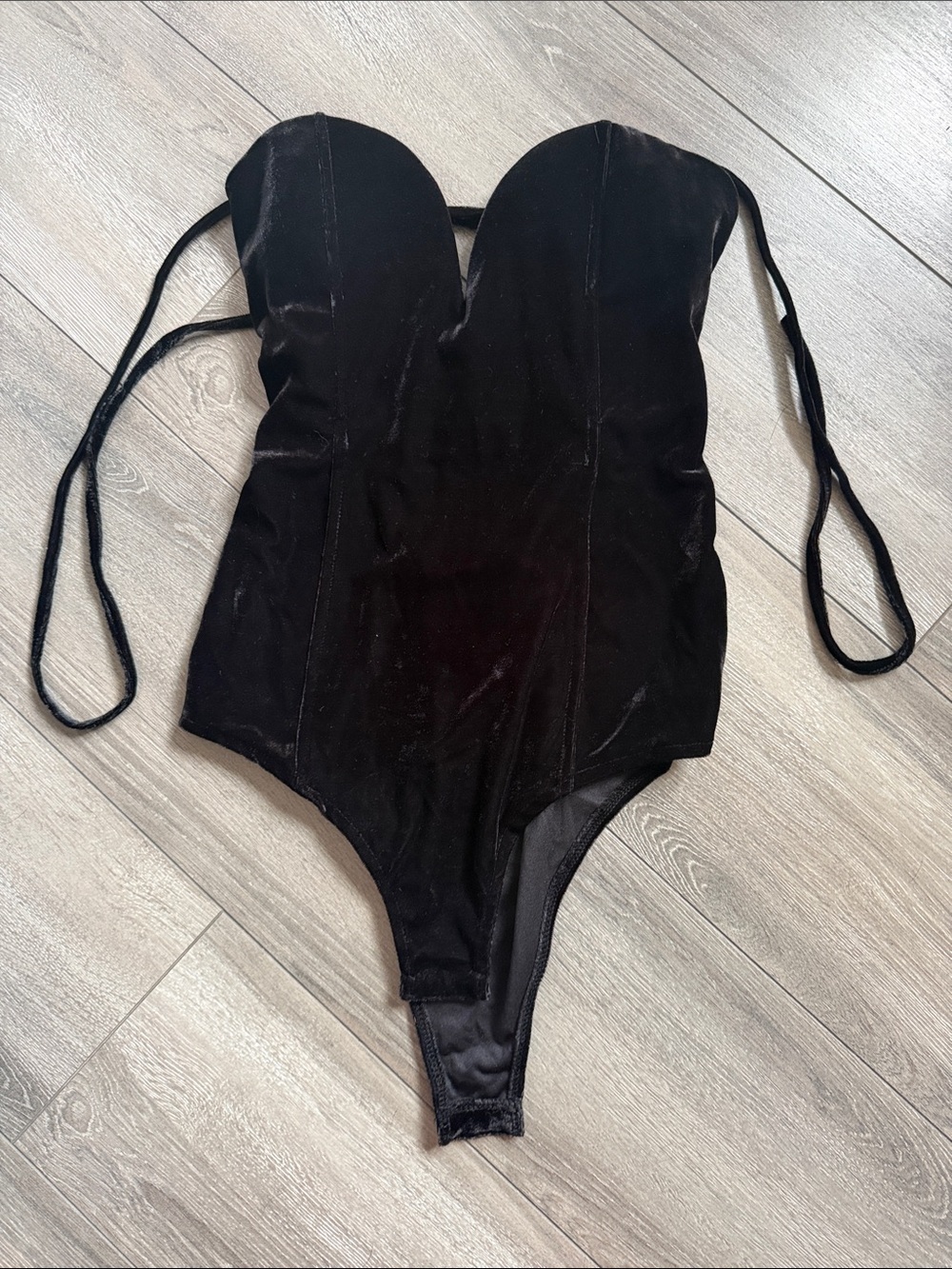 Strap Velvet Black Bodysuit